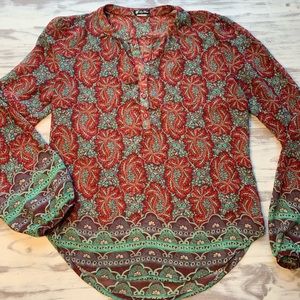 Lily White top Medium petite